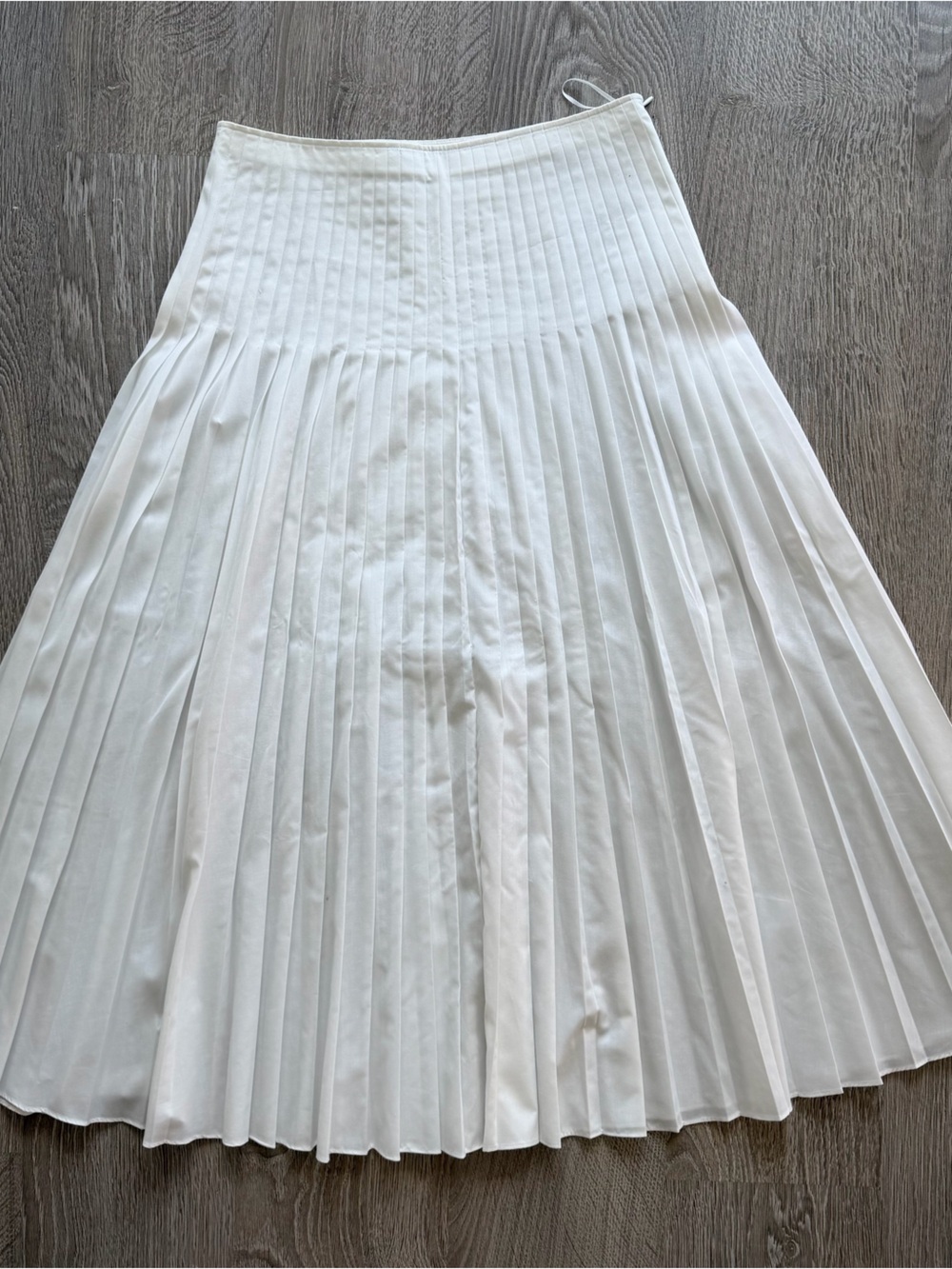 Massimo Dutti White Pleated Midi Skirt